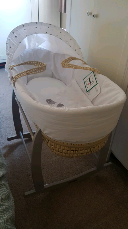 toys r us moses basket